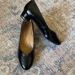 J. Renee Black Croc Style Pump SZ 8 1/2